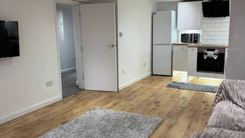 Apartment, 1 Bedroom, Smoking | Interior