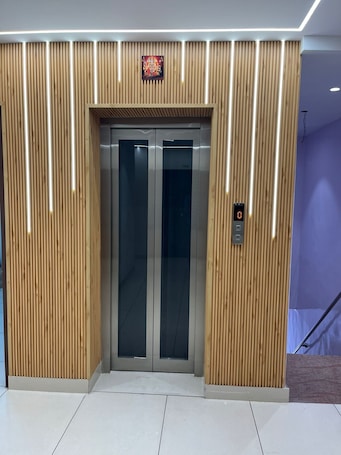 Lift. HOTEL PRAKASH BLOCK-1