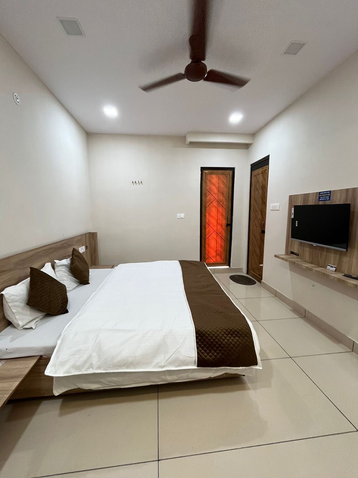 Wi-Fi gratis dan seprai linen