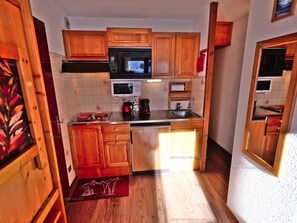 Microwave, oven, coffee/tea maker, toaster - Studio + mountain corner for 4 pers. in Chinaillon (Le Grand-Bornand)