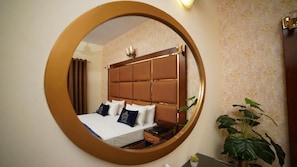 Deluxe Double Room, City View | Living area - Orchid Inn By WI (Karachi)