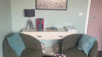 Felles sovesal, 1 soverom, røyk, hageutsikt | Innvendig