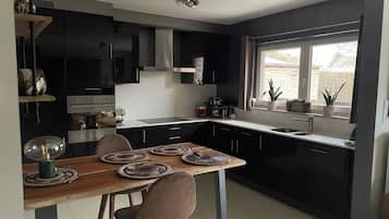 Asrama Umum, 1 kamar tidur, Boleh Merokok, pemandangan kebun | Interior