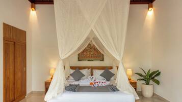 Luxury Villa, 1 King Bed, Private Pool | Desk, iron/ironing board, free WiFi, wheelchair access