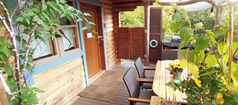 Lodge in a log cabin - cozy chilling in the blue country at the foot of the Bavarian Alps. Alps