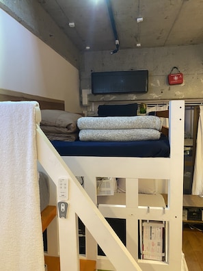 1 bedroom, iron/ironing board, WiFi, bed sheets - Charming 1-bedroom apartment with AC in Shinjuku City (Shinjuku City)