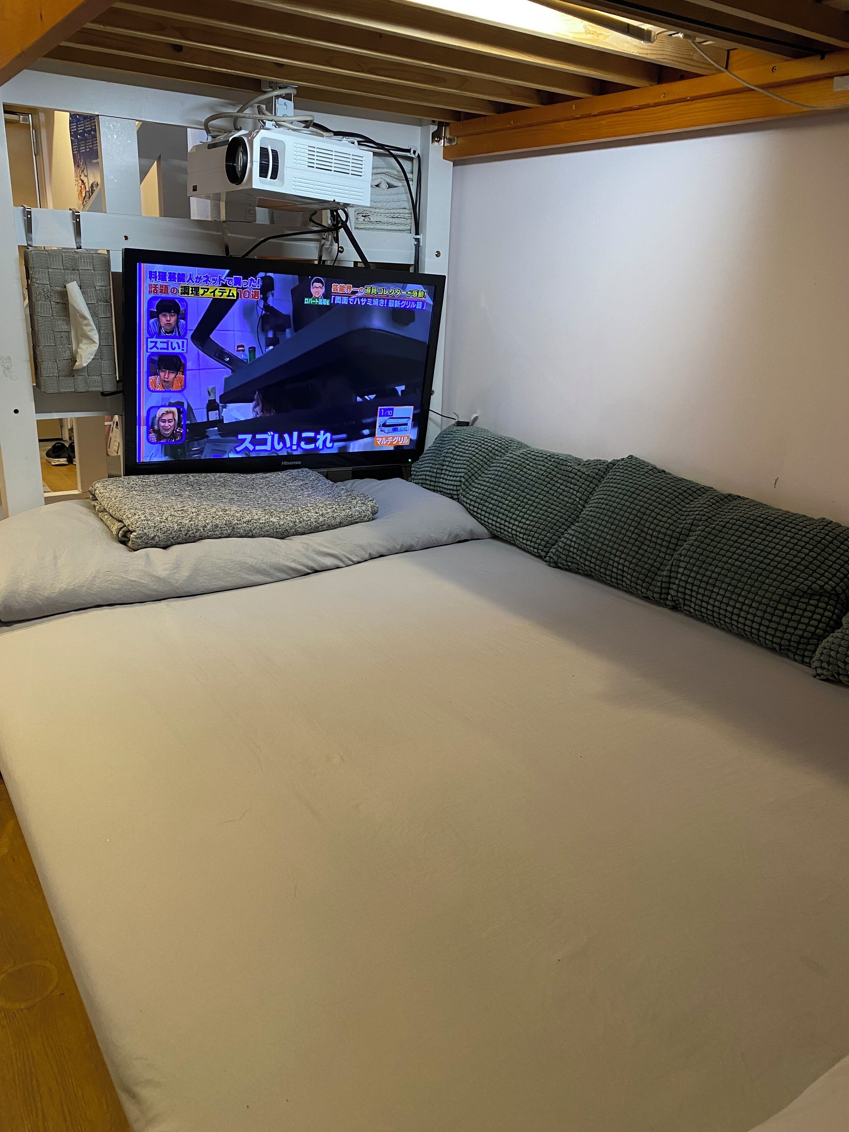 1 slaapkamer, een strijkplank/strijkijzer, wifi, beddengoed