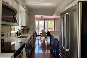 Fridge, microwave, oven, stovetop - Lake of Egypt Log Home Hot Tub Retreat (Creal Springs)