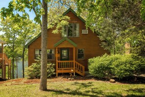 Exterior - Lake of Egypt Log Home Hot Tub Retreat (Creal Springs)