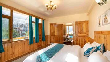 Deluxe Room, Balcony | Wi-fi percuma