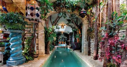 Signature Home – Pool & Panoramic Terrace