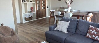 Renovated house facing the Loire for 6 people + garden on the Loire cycle route