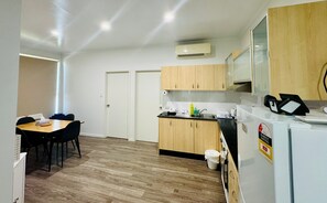 Private kitchen - Studio Room 1, Attached Bathroom, AC, Parking (Bulimba)