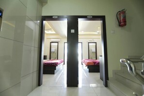 Exterior - Hotel Hari Palace (Rajkot)