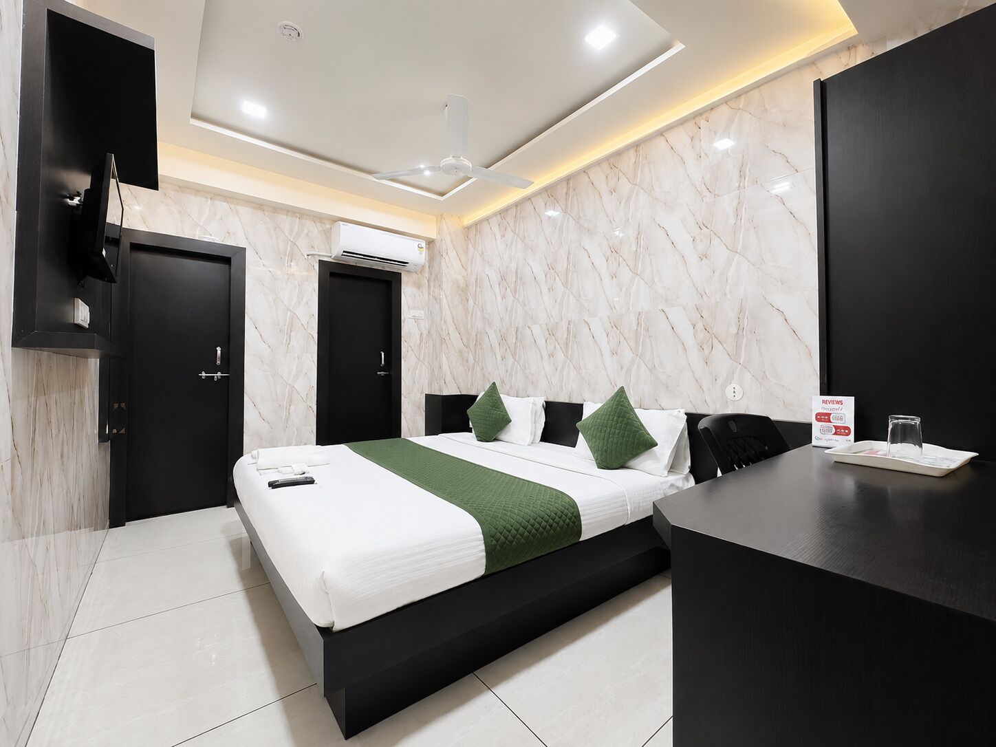 Deluxe Room | Desk, WiFi, bed sheets