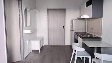 Shared Dormitory, 1 Bedroom, Accessible, Balcony | Interior