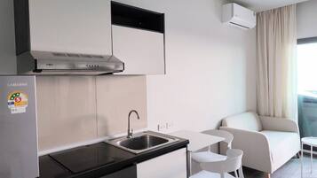 Shared Dormitory, 1 Bedroom, Accessible, Balcony | Interior