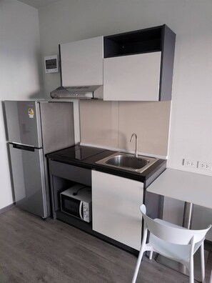 Shared Dormitory, 1 Bedroom, Accessible, Balcony | Interior - Room-charming Bangkok Apartment With Cit (Bangkok)