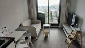 Shared Dormitory, 1 Bedroom, Accessible, Balcony | Living room