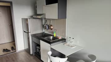 Shared Dormitory, 1 Bedroom, Accessible, Balcony | Interior