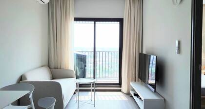 Room-charming Bangkok Apartment With Cit