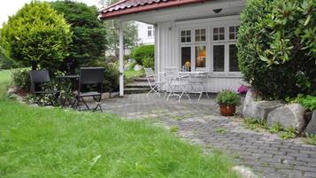 Leilighet, 1 soverom, terrasse, hageutsikt | Terrasse/patio