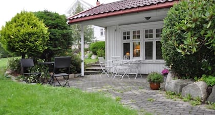 Completely Smoke-free Apartment Near the Beach