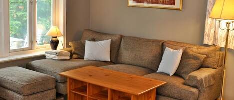 Appartement, 1 chambre, patio, vue jardin | Salle de séjour