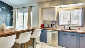 House (3 Bedrooms) | Interior - Faith-based Retreat: Peace, Restoration, Healing (Berea)