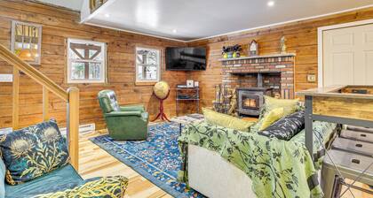 Pool, Beach & Lake Access: Poconos Cabin Escape!