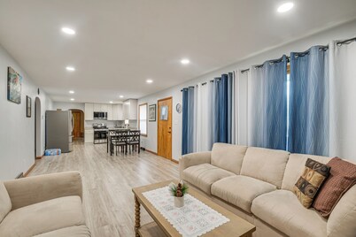 1 Mi to Rock Riverfront: Pet-friendly Retreat!