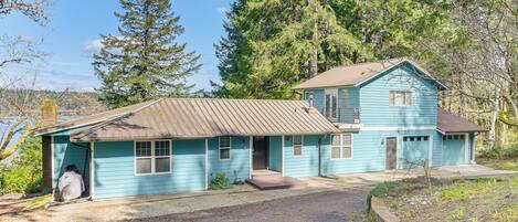 House (3 Bedrooms) | Front of property