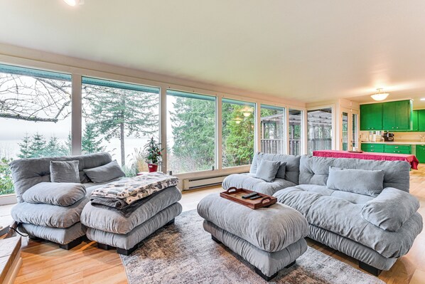 House (3 Bedrooms) | Interior - Private Beach, Stunning Views! Home on Oyster Bay! (Olympia)