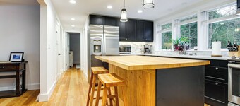 3 Mi to Sister Bay Beach: Family Home w/ Yard