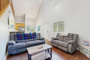 House (3 Bedrooms) | Interior - 3BR Cabin w/ Grill & Fireplace - Near Hiking (Running Springs)