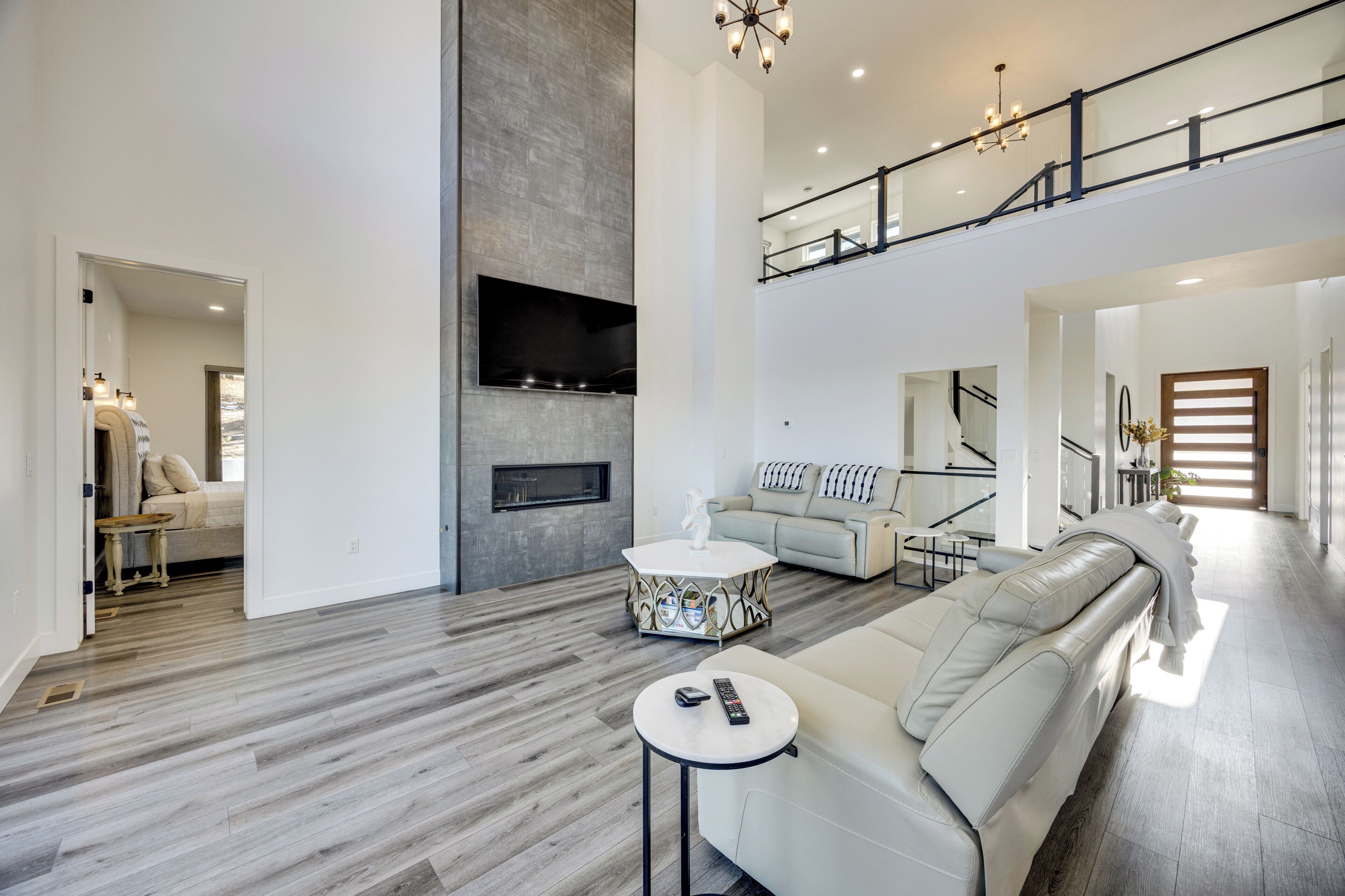 House (6 Bedrooms) | Interior