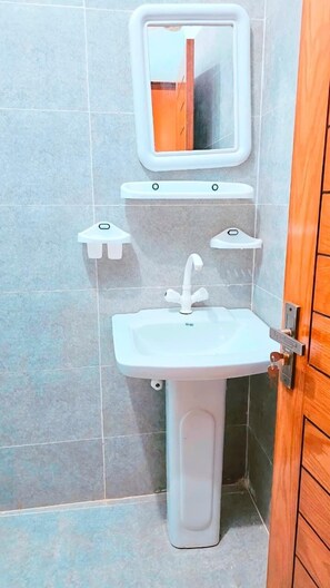 华丽双人房, 城市景观 | 浴室