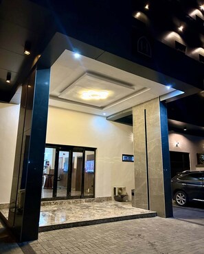 Front of property - Ejiworld Hotel (Lafia)