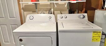 Pets, Pool & Spa - Tranquil Treetop Family Home