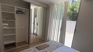 Room, 1 Bedroom, Accessible, Smoking | 1 bedroom - Room-villa Style Modern Apartment With E (Sydney)