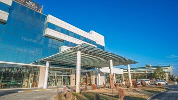 Pintu masuk properti