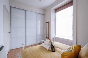 Apartment - 1 Bedroom Ground Floor Apartment (Aberdeen)