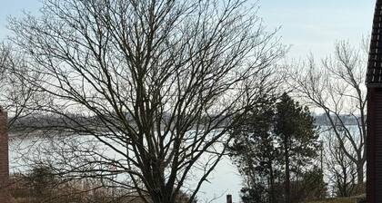 Gemütliche Wohnung mit Meerblick in Lemkenhafen