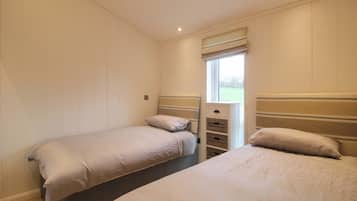 2 bedrooms, individually decorated, individually furnished, free WiFi