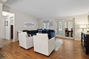 Televisión, chimenea