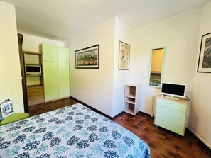 Room - Apartment With Garden and Swimming Pool Access (San Michele al Tagliamento)