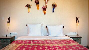 Deluxe Double Room, Garden View | In-room safe, blackout drapes, free WiFi, wheelchair access