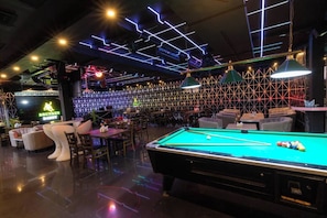 Game room - SUN AND SANDS SEA VIEW HOTEL (Dubai)