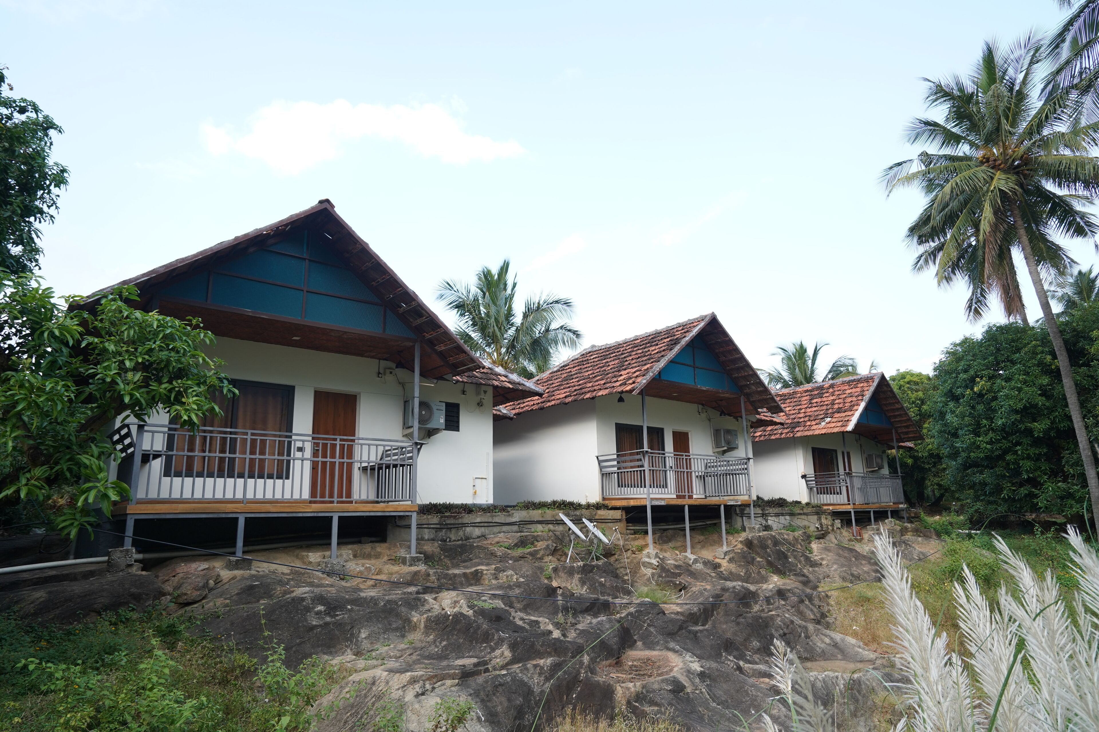 Familjevilla - balkong - utsikt mot bergen | Skrivbord, arbetsyta för laptop och gratis wi-fi