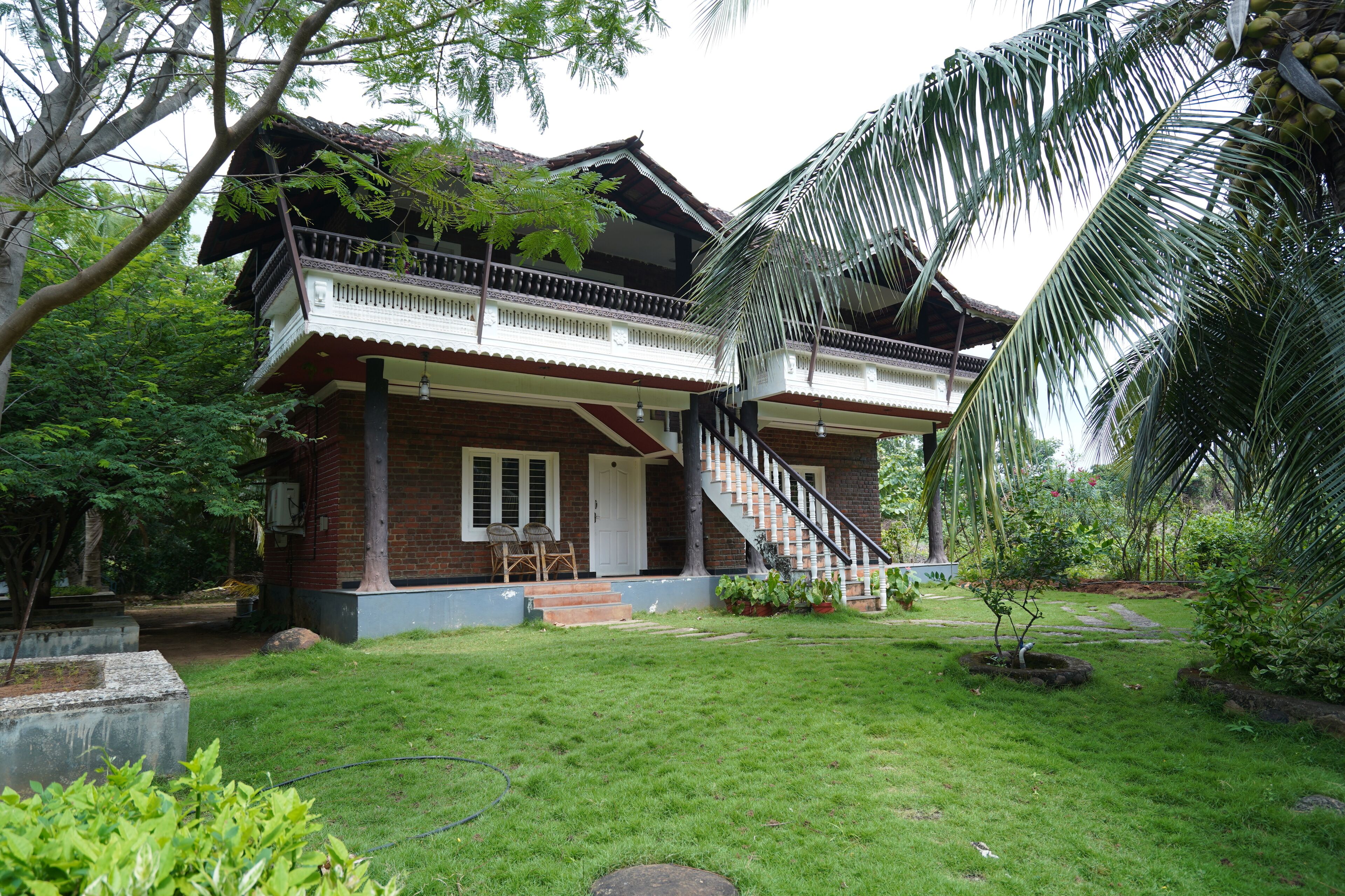 Habitación individual Deluxe, balcón | Escritorio, espacio para trabajar con laptop y wifi gratis 